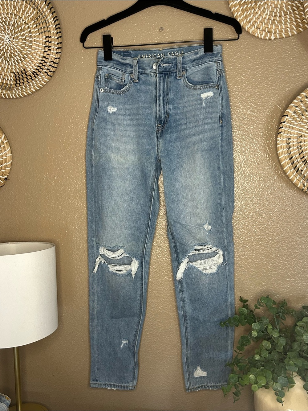 American Eagle Outfitters Light Blue Distressed Mom Jeans